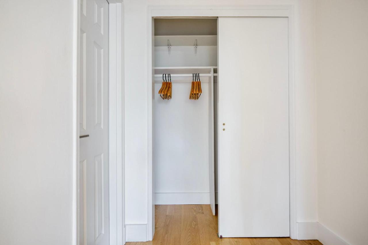Uws 1br W Gym Doorman Nr Park Nyc-1321