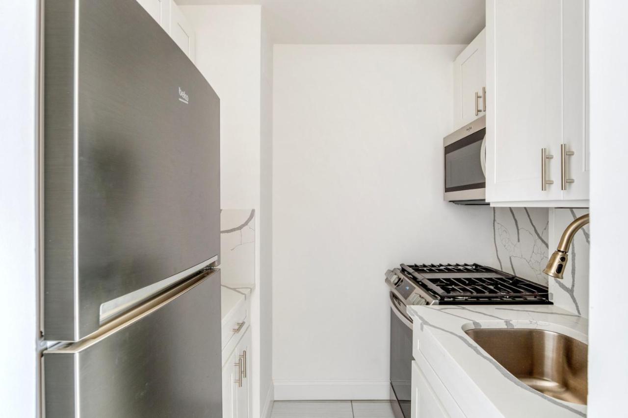 Uws 1br W Gym Doorman Nr Park Nyc-1321 Apartment